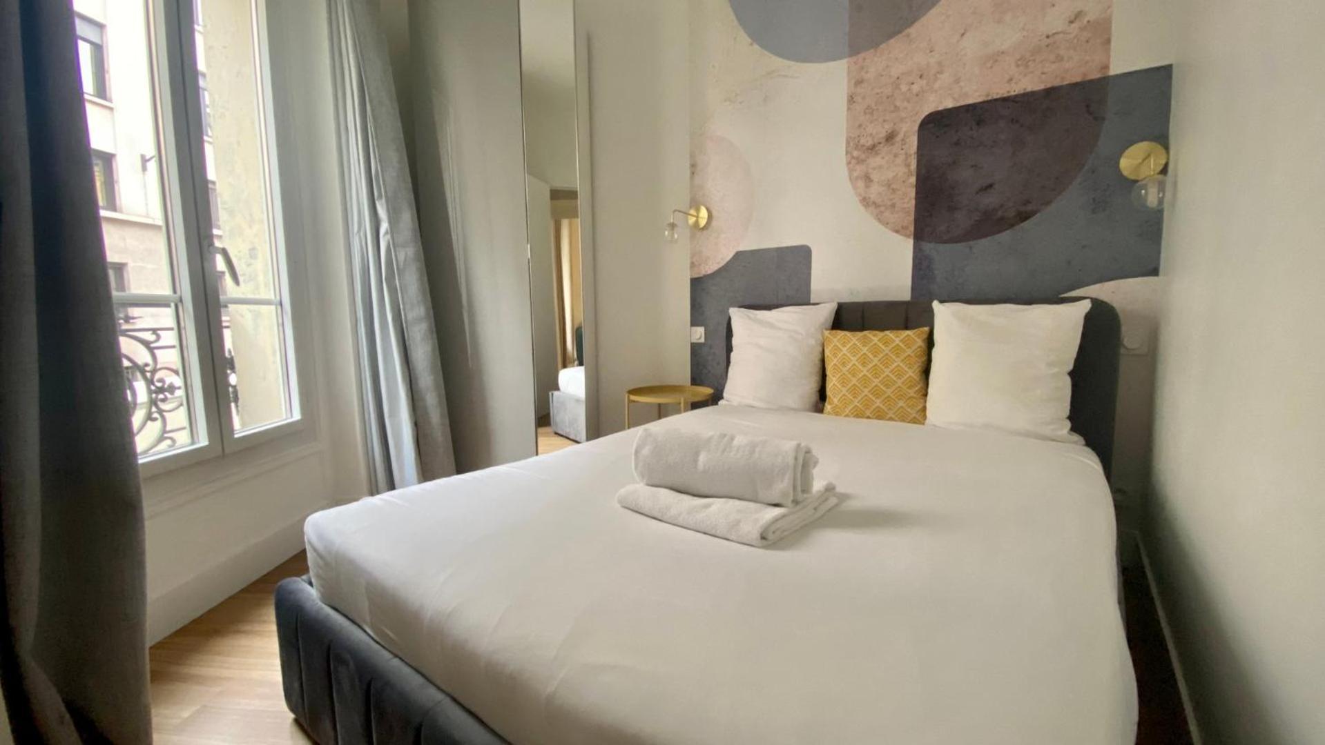 Appartement Lumineux Proche Saint-Lazare - 8P Paris Luaran gambar