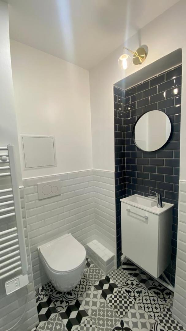Appartement Lumineux Proche Saint-Lazare - 8P Paris Luaran gambar